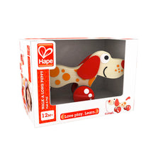 Cargar imagen en el visor de la galería, Perro de Arrastre Hape Juguete de Madera