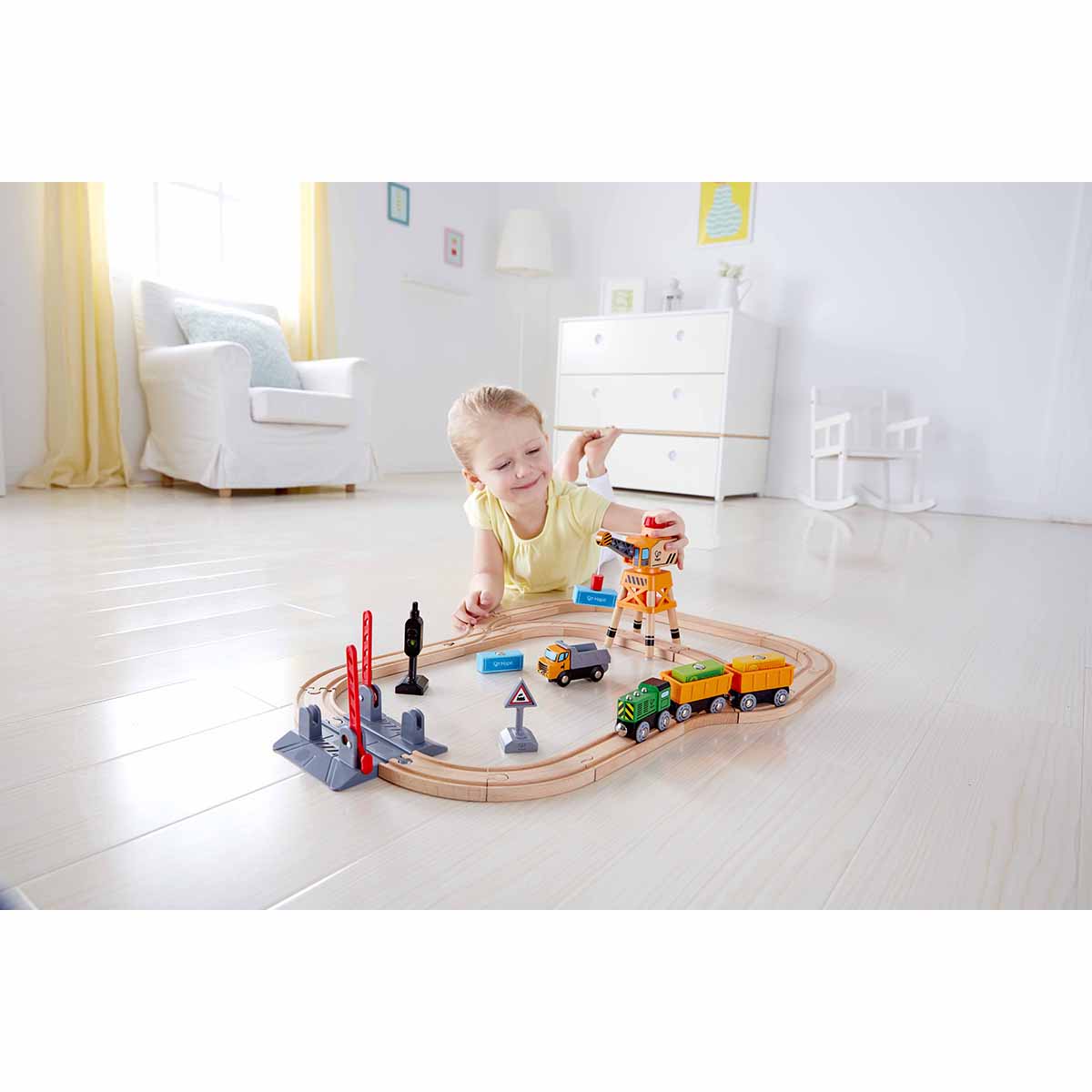 Set de Pista de Trenes y Grúa Hape Vías de Juguete – HapeArgentina
