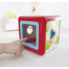 Cargar imagen en el visor de la galería, Cubo de Formas Encastrables de Jardín Hape
