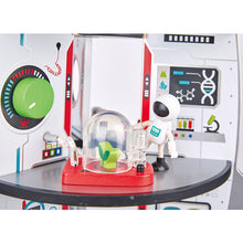 Cargar imagen en el visor de la galería, Cohete Espacial de 4 Pisos de Juguete Hape
