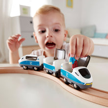 Cargar imagen en el visor de la galería, Tren Interurbano de Juguete Hape
