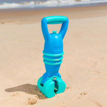 Cargar imagen en el visor de la galería, Pinza Garra de Juguete Hape
