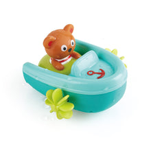 Cargar imagen en el visor de la galería, Osito en Barco con Mecanismo de Retroceso Hape

