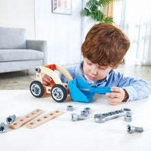 Cargar imagen en el visor de la galería, Set de Construcción de Auto 37 Piezas Junior Inventor Hape

