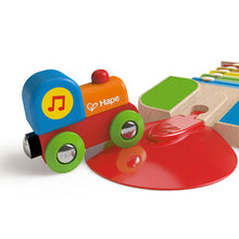 Cargar imagen en el visor de la galería, Tren y Vía Melódica de Xilófono Hape Instrumento Musical de Juguete
